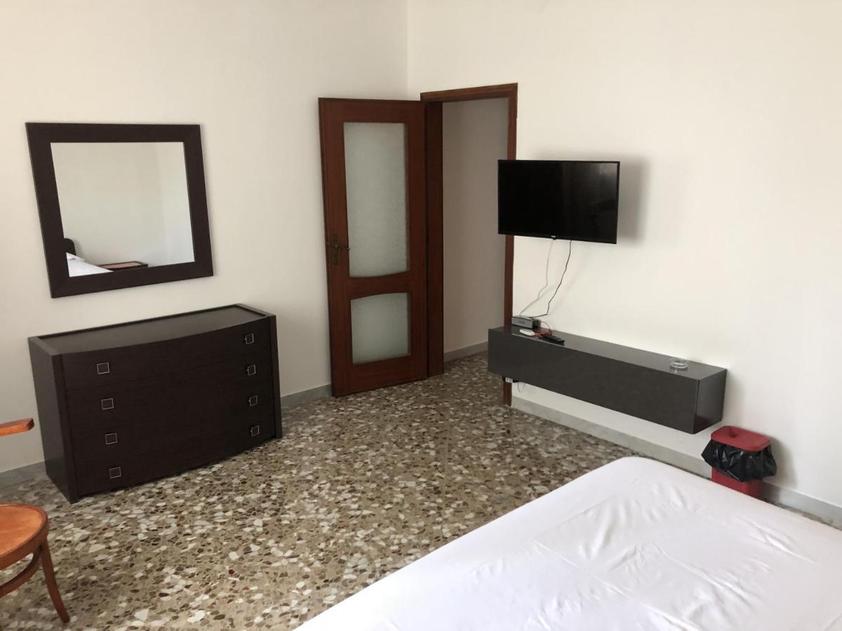 شقة Da Paolo Monopoli Puglia Salento Casa Esclusiva 12 Posti المظهر الخارجي الصورة